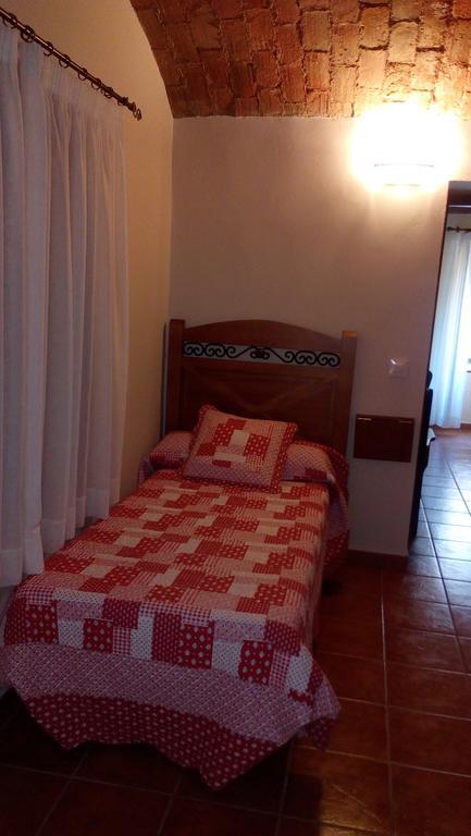 Apartamentos Rurales Casas De Los Maestros Talarrubias エクステリア 写真